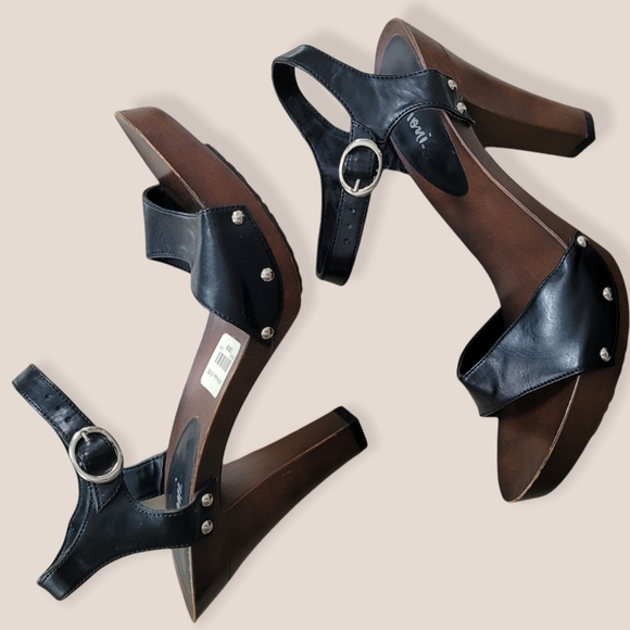 NWT Fioni faux leather heels 9.5 - Picture 4 of 5